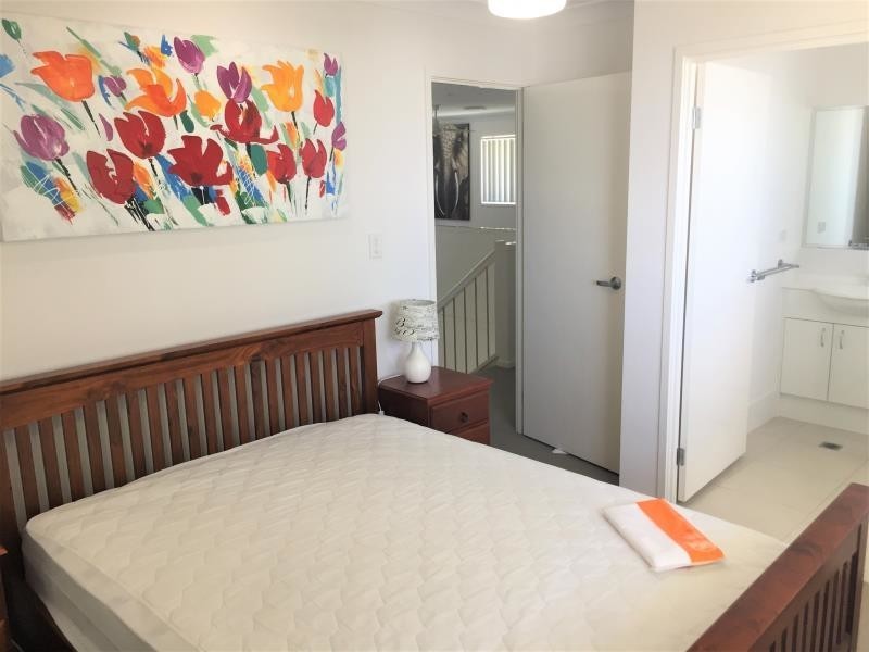 6 Rosebrook Place, Gracemere QLD 4702